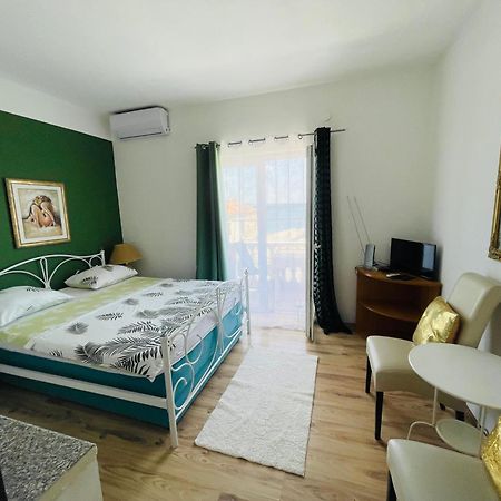 Apartments Esperanza Pasman Bagian luar foto